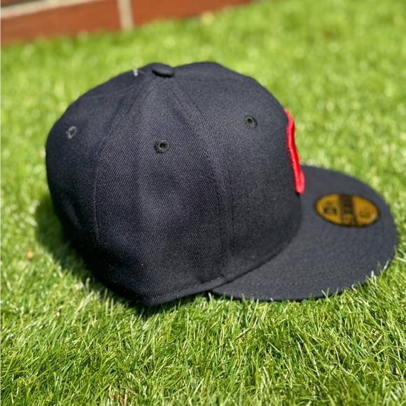 New Era 59Fifty Cleveland Indians Fitted Hat | Size 7 1/2 - Picture 8 of 11